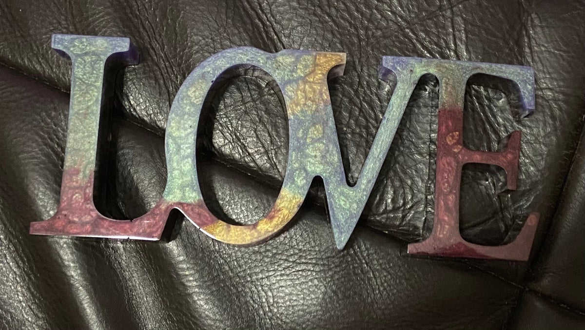 Marbled Love Sign
